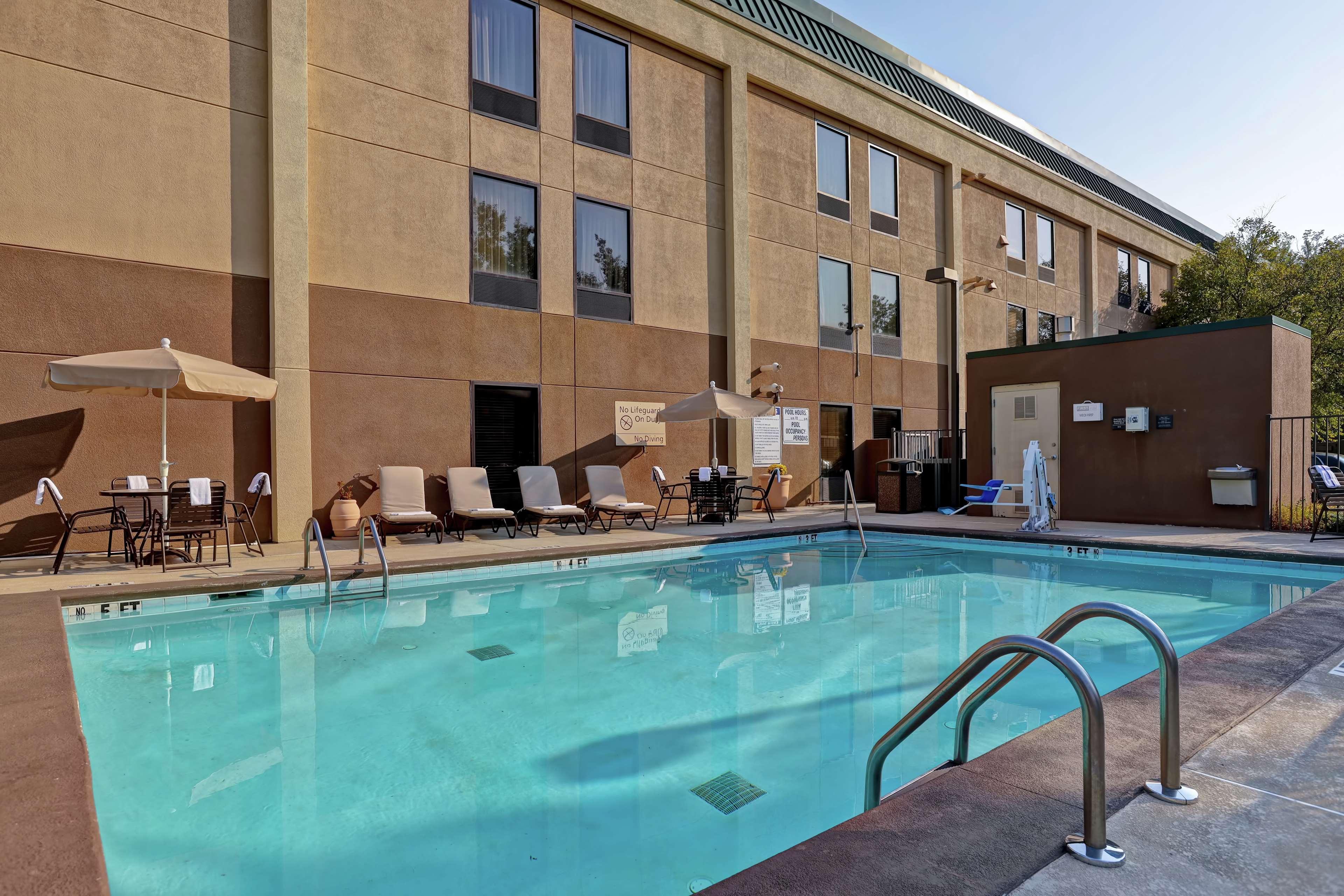 Hampton Inn Atlanta-Woodstock Zewnętrze zdjęcie
