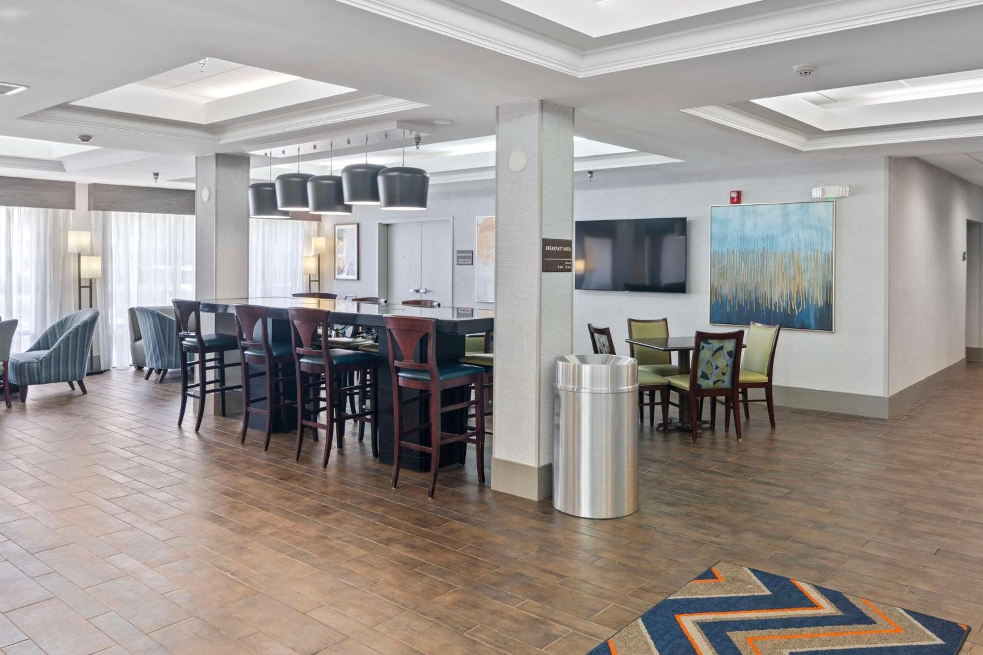 Hampton Inn Atlanta-Woodstock Zewnętrze zdjęcie